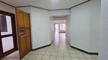 Venta de Casa en Freses de Curridabat-Granadilla. RAH 26-294 in Granadilla, Curridabat, San José — $350,000 - Photo 4 of 10