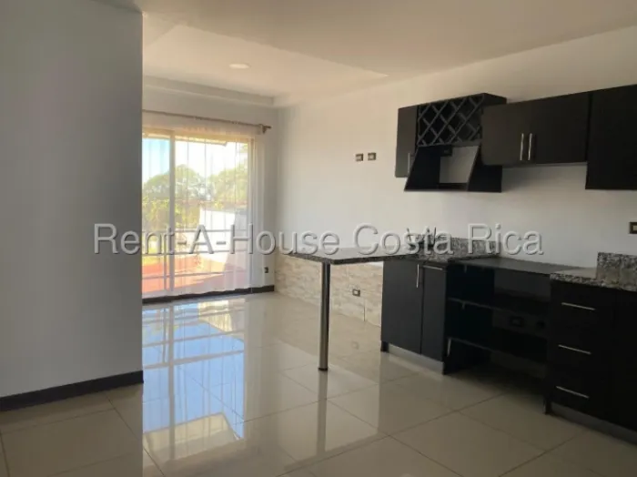 Se alquila apartamento en Ulloa Heredia 26-1432 in Ulloa, Heredia — $1,100 - Photo 2 of 16