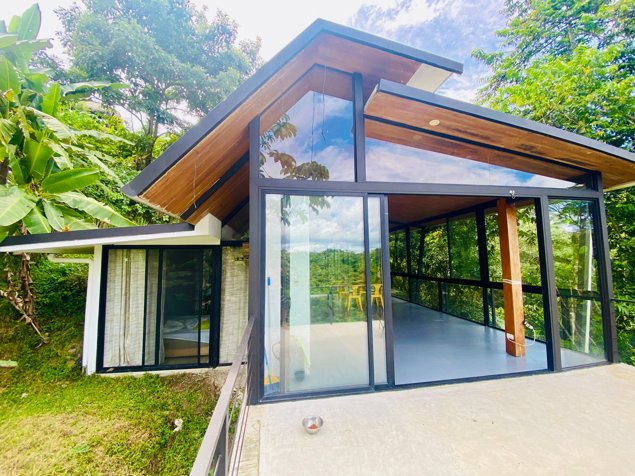 Lote con Casa en Santiago de Playa Hermosa – 1,204 m² in Cóbano, Puntarenas — $300,000