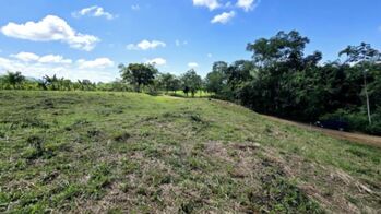 PRIME 1-HECTARE LOT FOR SALE WITH CREEK IN PUEBLO NUEVO DE CAJÓN in Cajón, Pérez Zeledón, San José — $90,000 - Photo 4 of 25