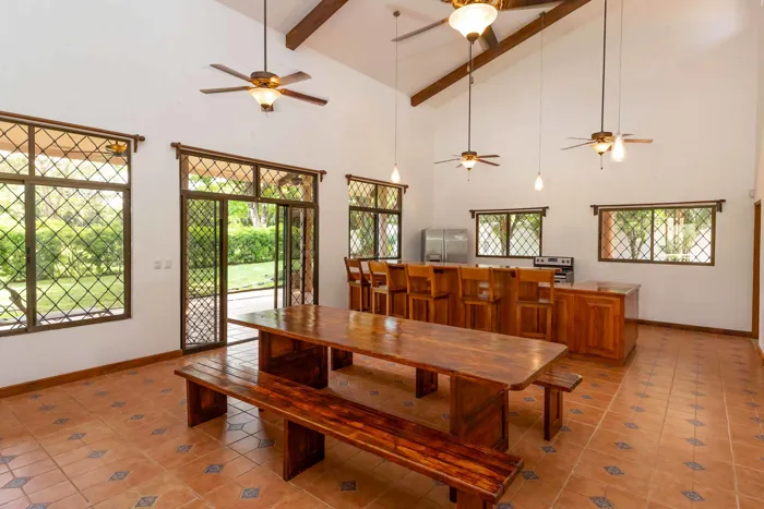 Hacienda de Lujo con Piscina y 18 Ha en Naranjito, Manuel Antonio in Naranjito, Quepos, Puntarenas — $1,499,000 - Photo 3 of 29