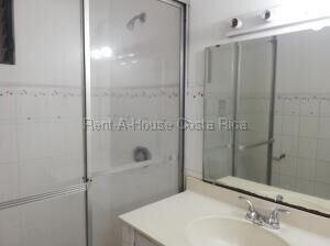 Alquiler de Oficina en Rohrmoser-Pavas, San José. RAH 26-1746 en Pavas, San José — $1,350