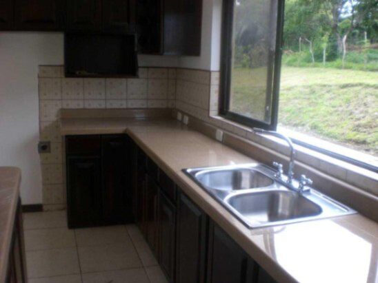 Se vende propiedad con lote de 7000m2 en Concepción de Heredia 25-1107 in Concepción, San Rafael, Heredia — $430,000