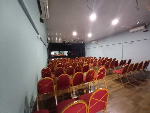 Edificio nave comercial Guadalupe teatro oficinas academia gimnasio in Guadalupe, Goicoechea, San José — $870,000 - Photo 3 of 31
