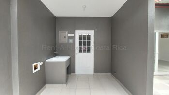 Alquiler de Casa en Mora-Colón. RAH 26-2096 in Colón, Mora, San José — 850 000 ₡ - Photo 4 of 20