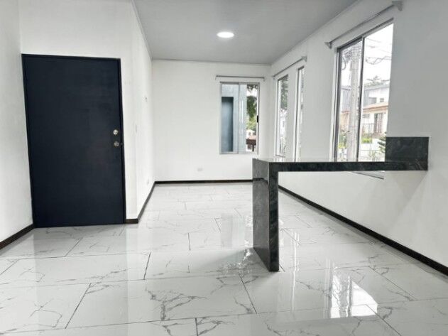 ALQUILO APARTAMENTO EN BRASIL DE SANTA ANA. en Brasil, Santa Ana, San José — ₡ 385 000