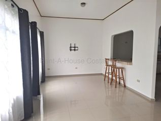 Venta casa en residencial Moravia, La Trinidad en La Trinidad, Moravia, San José — $230,000 - Foto 4 de 9