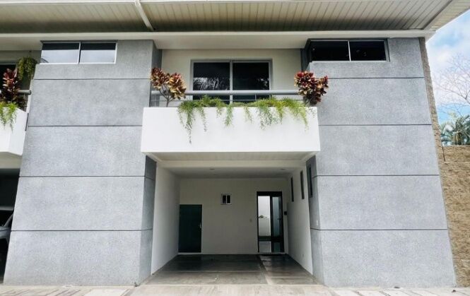 MLS-25-1581 KQ VENTA CASA SAN RAFAEL ESCAZU en San Rafael, Escazú, San José — $230,000