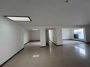 Local comercial en Barrio Escalante en Catedral, San José — $1,800 - Foto 4 de 9