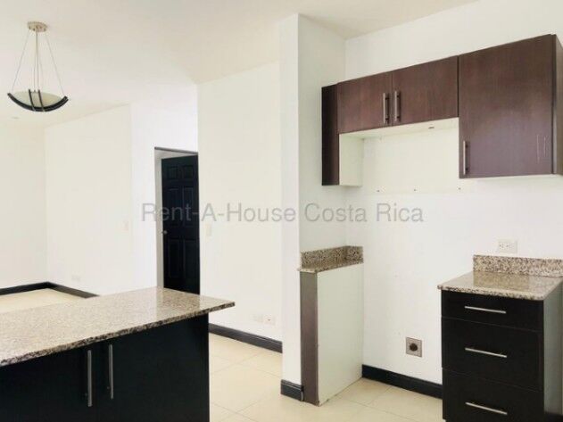 Venta de Casa en Ulloa-Heredia. RAH 26-2246 in Ulloa, Heredia — ₡ 108 000 000