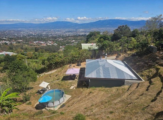 Venta de amplia propiedad con casas y naturaleza en San Antonio de Escazú #26-958 GS in San Antonio, Escazú, San José — $560,300