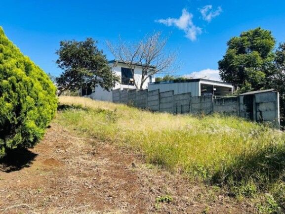 Venta de Lote en San Rafael-Concepción, Heredia. RAH 25-944 in Concepción, San Rafael, Heredia — ₡ 50 000 000