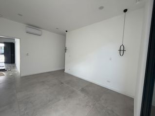 ALQUILER DE LUJO EN UNA SOLA PLANTA - CONDOMINIO SANTA ANA BOULEVARD en Pozos, Santa Ana, San José — $4,200 - Foto 5 de 22