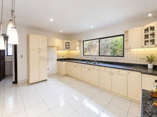 Venta de casa independiente de un nivel con amplios jardines en Pozos #27-758 GS en Pozos, Santa Ana, San José — $260,000 - Foto 5 de 11