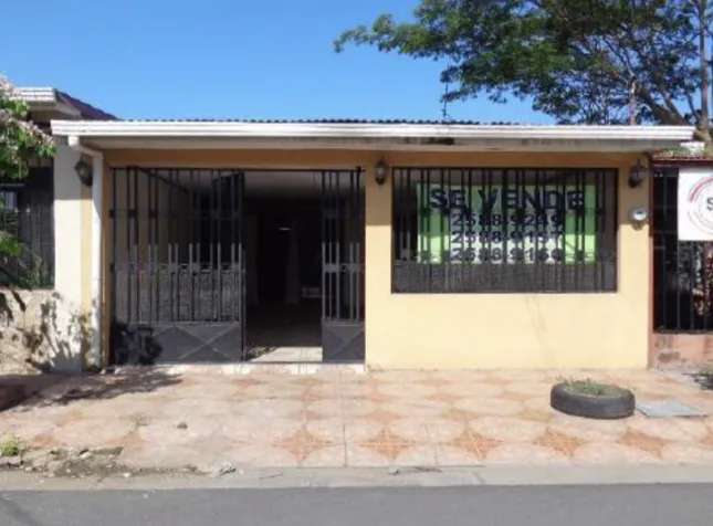 Foreclosure House in Barranca Puntarenas in Barranca, Puntarenas — $62,059
