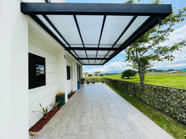 Casa como nueva en etapa nueva Las Masetas en Los Reyes en Guácima, Alajuela — $330,000 - Foto 2 de 15