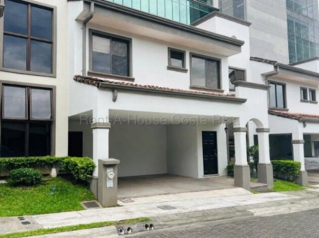 Venta de Casa en Ulloa-Heredia. RAH 26-2246 en Ulloa, Heredia — ₡ 108 000 000