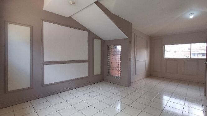 Venta de Casa con Gran Potencial en Montes de Oca in San Pedro, Montes De Oca, San José — $250,000