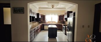 Residencia de Lujo con Vista Panorámica al Valle Central en Bosques de Altamonte  en Granadilla, Curridabat, San José — $670,000 - Foto 4 de 13