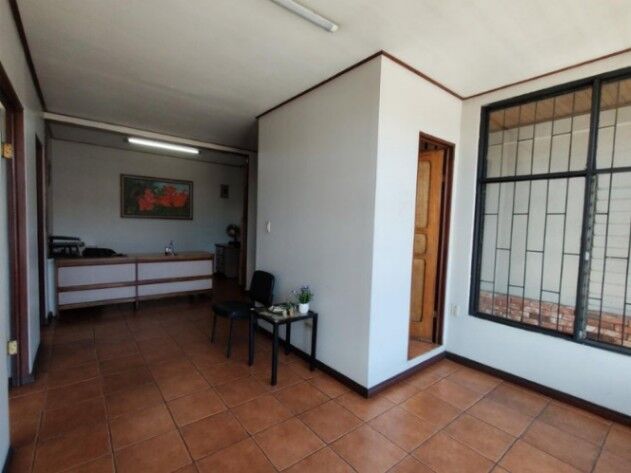 MLS-25-1698 LS VENTA EDIFICIO COMERCIAL ALAJUELA CENTRO  in Alajuela — $410,000