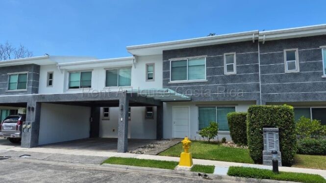 Venta de Casa en Piedades de Santa Ana. RAH 26-1706 in Piedades, Santa Ana, San José — $360,000