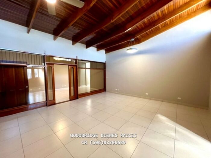CR Escazú casa en alquiler 1 piso $1.800 / en San Rafael en San Rafael, Escazú, San José — $1,800