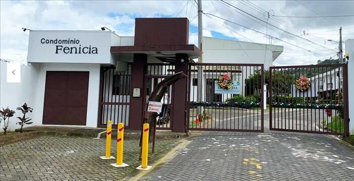 Casa en condominio en San Josecito, Alajuelita, San José — $160,000