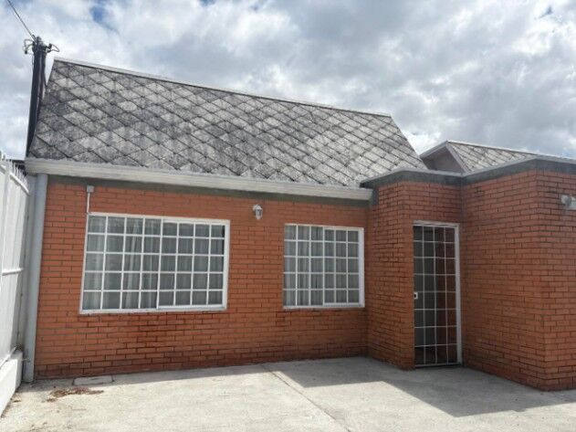 Alquiler de Estupenda Casa en Escazú / JB OFC Mls. 25-1215 en San Rafael, Escazú, San José — $2,500