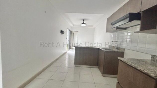 Venta de Casa en San Antonio de Alajuela. RAH 26-1924 en San Antonio, Alajuela — $69,000,000