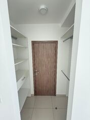 Alquiler de Apartamento Semi-Amueblado en Cinco Esquinas-Tibás. in Cinco Esquinas, Tibás, San José — $1,200 - Photo 5 of 12