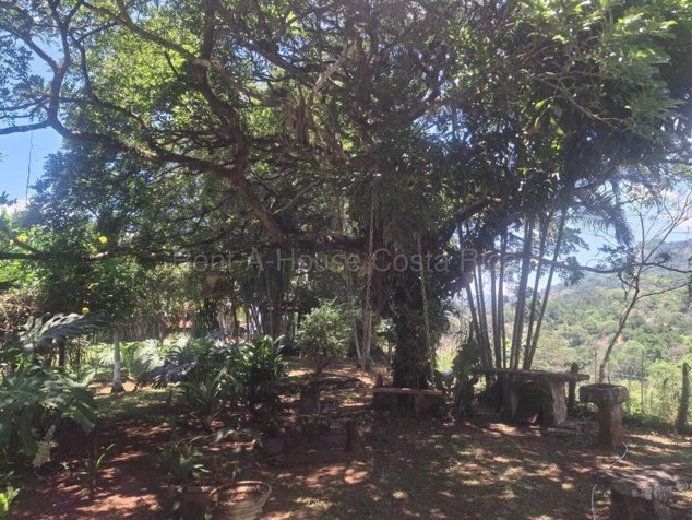 Venta de Casa y Terreno Totalmente Amueblado en Acosta-Guaitil, San José. RAH 26-1881 en Guaitil, Acosta, San José — ₡ 125 000 000