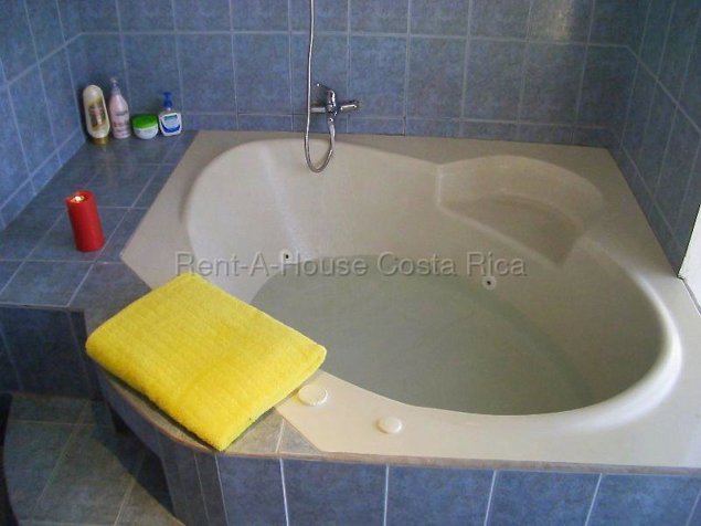 Alquiler de Casa en Bello Horizonte de Escazú. RAH 27-387 en Escazú, San José — $1,500