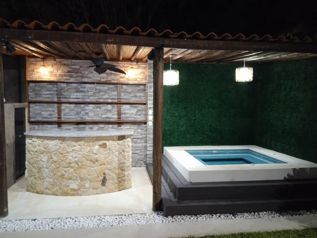 Venta de casa colonial con piscina y toboganes en residencial privado #26-1684 GS in Colón, Mora, San José — $750,000 - Photo 5 of 11