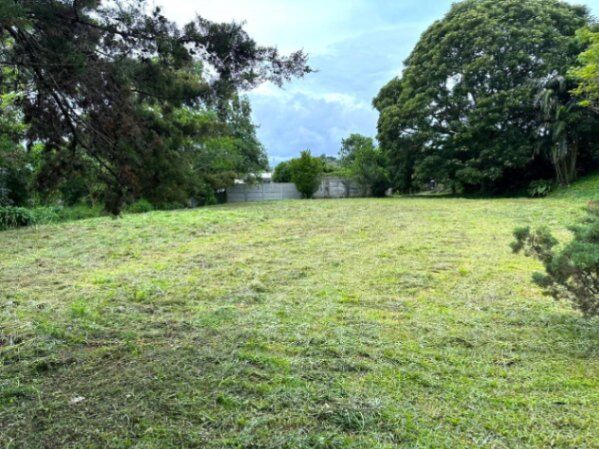 Se Vende Este Extenso Terreno en San Isidro, Heredia / JB OFC Mls. 25-1376 en San Isidro, Heredia — $1,000,000