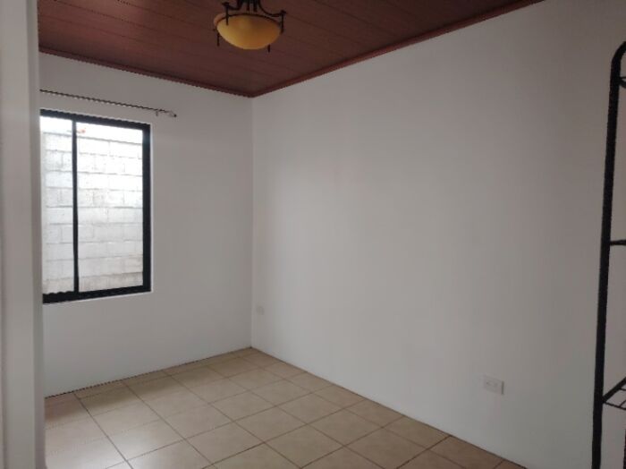 Ideal para personas con teletrabajo en Tacares, Grecia, Alajuela — ₡ 350 000