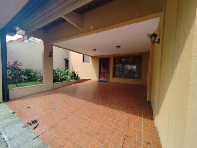 VENTA DE PROPIEDAD EN RESIDENCIAL EN LA UNION CONCEPCION in Concepción, La Unión, Cartago — ₡ 135 000 000