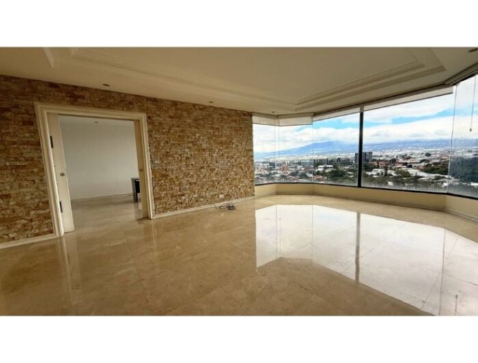 VENDO PENTHOUSE EN ESCAZÚ. en Escazú, San José — $395,000