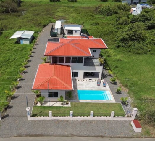 Casa de Lujo Frente al Mar con Piscina Privada en Playa Hermosa en Jacó, Garabito, Puntarenas — $7,000 - Foto 3 de 60