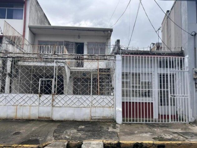 Venta de Lote+2 Casas en Hospital, San José. RAH 25-1211 PRECIO REBAJADO en Hospital, San José — $230,000