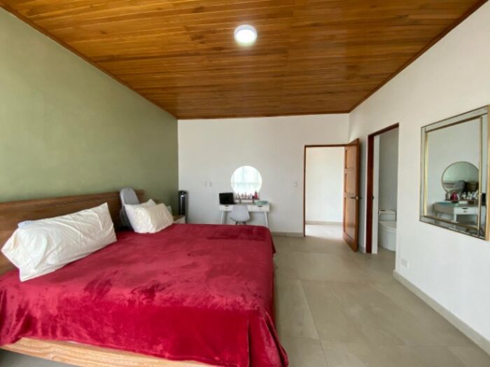 Venta de Casa en San Rafael de Escazú. RAH 26-263 in San Rafael, Escazú, San José — $695,000