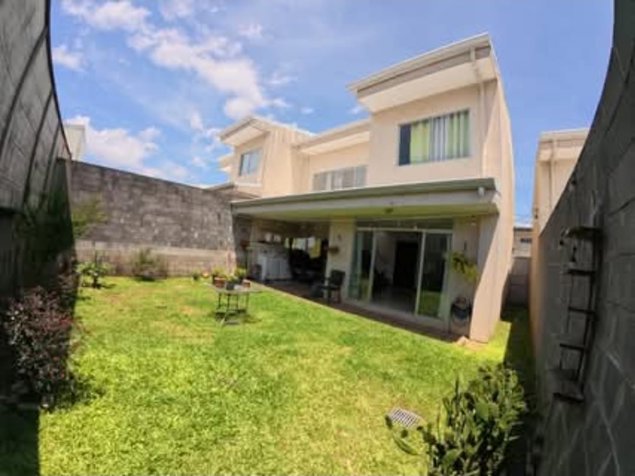 Venta Casa, Condominio Vivendis, Moravia, San Jose en San Vicente, Moravia, San José — ₡ 100 000 000 - Foto 3 de 10