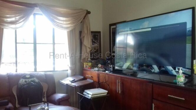 Venta de Casa en Pozos de Santa Ana. RAH 26-1673 in Pozos, Santa Ana, San José — $875,000