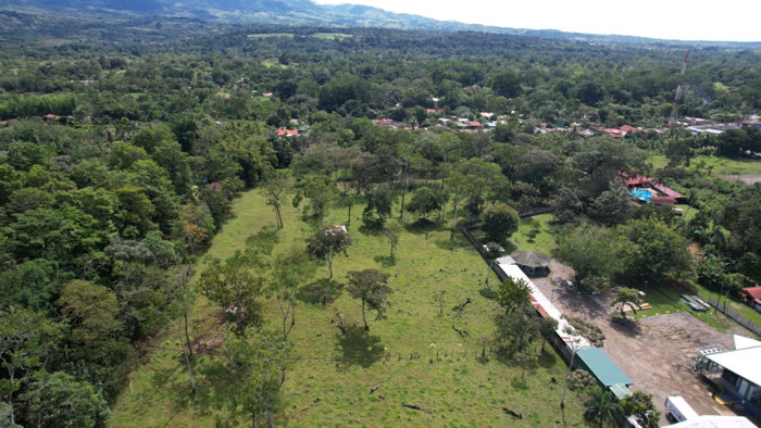 Propiedad Comercial con Excelente Localización en Perez Zeledon in Daniel Flores, Pérez Zeledón, San José — $3,258,542 - Photo 2 of 6