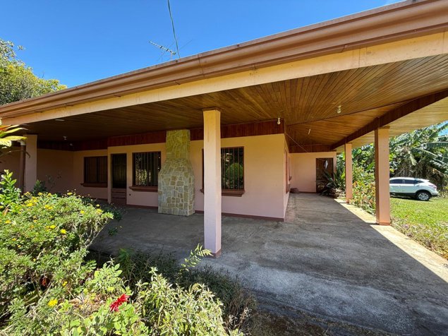 Venta de Lote con casa en los Ángeles de San Rafael de Heredia en Ángeles, San Rafael, Heredia — ₡ 169 000 000