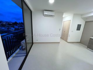 Venta de Apartamento en San Sebastián, semi amoblado #26-2113 GS in San Sebastián, San José — $149,000 - Photo 4 of 13