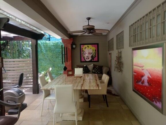 Se vende moderna casa con piscina y terraza en San Rafael Escazú 25-1599 en San Rafael, Escazú, San José — $5,500,000