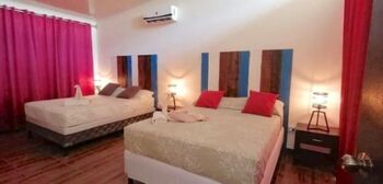 Venta de propiedad con 3 apartamentos en lote de 1013 m2 en Tamarindo Guanacaste en Tamarindo, Santa Cruz, Guanacaste — $590,000 - Foto 5 de 7