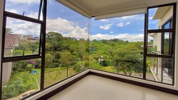 HERMOSA CASA EN VENTA CONDOMINIO LA ESTEFANA SABANILLA in Sabanilla, Montes De Oca, San José — $375,000 - Photo 4 of 10
