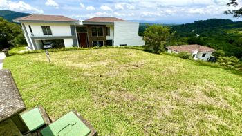 Venta de lote en el exclusivo Condominio Cerro Colón | Ciudad Colón en Colón, Mora, San José — $150,000 - Foto 3 de 21