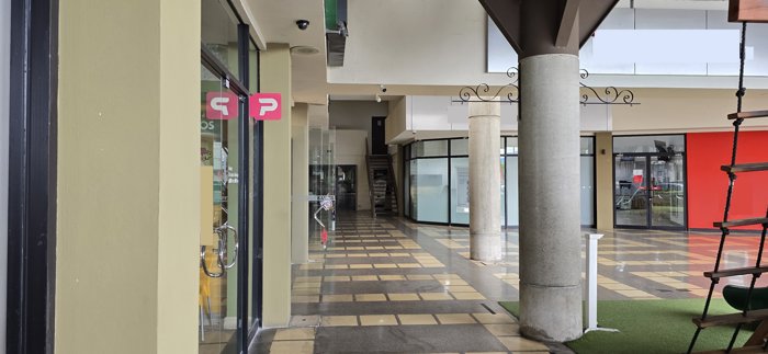 Local en alquiler en Escazú, San Rafael. Plaza Comercial, PVV10249995 en San Rafael, Escazú, San José — $1,378 - Foto 3 de 3